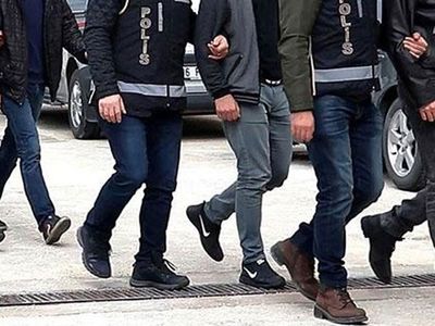 Van Merkezli 4 Şehirde Dolandırıcılık Operasyonu: 30 Kişi Gözaltına Alındı