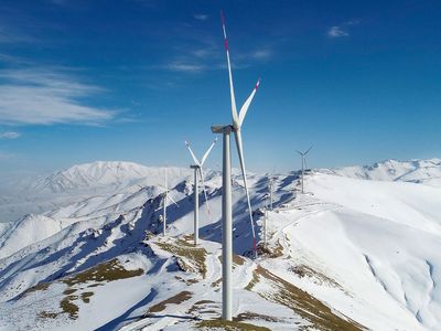 Van'da bulunan rüzgar enerjisi santralinde 50 bin haneye elektrik üretiliyor