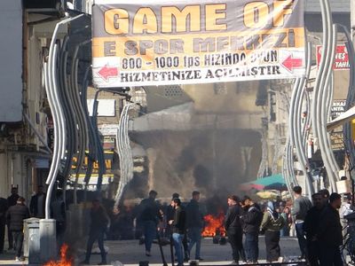 Van'da başkan değişti: Şehirde ortalık savaş alanına döndü