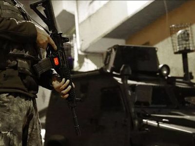 Van'da jandarma ekipleri tarafından PKK terör örgütüne operasyon yapıldı: 8 gözaltı!