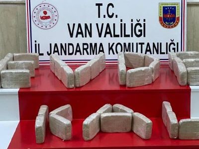 Van'da Narkotik Köpek 51 Kilo Eroin Yakalandı