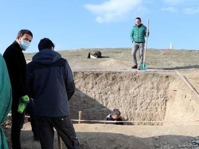 Van’da Pers Mezarlığı Bulundu: Büyük Ses Getirecek
