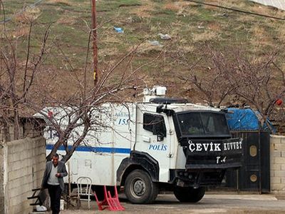 Van'da, Polis Kaçak Kazı Bölgesinde Nöbet Tuttu