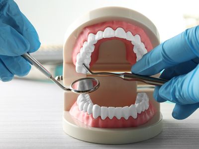 Vatandaş isyan etti: İstanbul’daki sahte diş doktoru inşaat işçisi çıktı