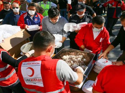 Vatandaşların öncelikli ihtiyaçlarını gidermek için kullanın: İşte AFAD ve Kızılay yardım hesap numaraları