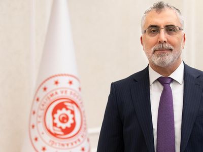 Vedat Işıkhan: ''İşsizlik Son 15 Aydır Tek Hanede''