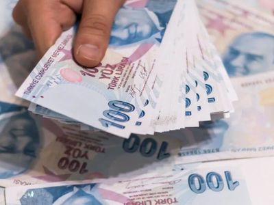 Vergi paketi düzenlemesi resmileşti: 2500 TL emekli maaşı farkı o tarihte ödenecek