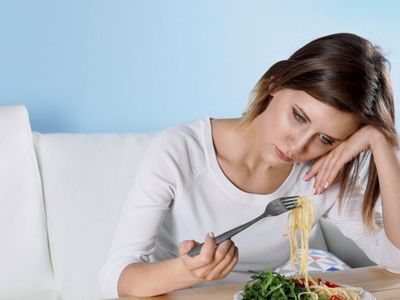 Vitamin eksiklikleri depresyona sebep olur mu? Depresyona iyi gelen vitamin takviyeleri nelerdir? Vitamin eksikliği ve depresyon ilişkisi