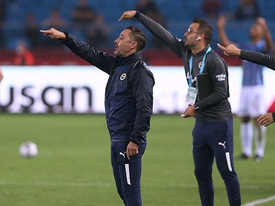 Vitor Pereira'dan Trabzonspor Mağlubiyetinin Ardından Çarpıcı Açıklamalar!