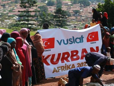 Vuslat Derneği 3 kıtada Kurban Bayramı çalışmalarını sürdürüyor: 20 ülke için ‘’Kardeşliğe Vesile Kurban’’ çağrısı yapıldı