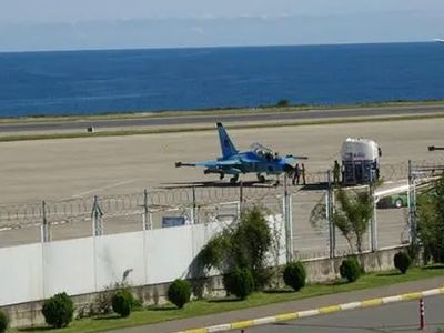 Yabancı uyruklu 3 savaş uçağı Trabzon havalimanına neden indi? Yetkililerden ilk açıklama geldi