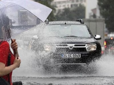 Yağışlar hayatı felç etti: Meteorolojiden 60 gün uyarısı yapıldı