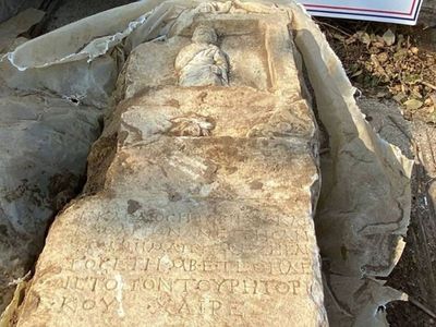 Yalova'da Roma Dönemi Mezarı Ele Geçirildi