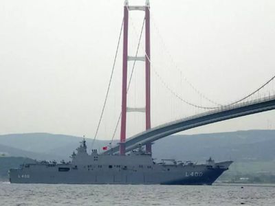 Yangına müdahale için kapatılmıştı: Çanakkale Boğazı gemi trafiğine açılıyor