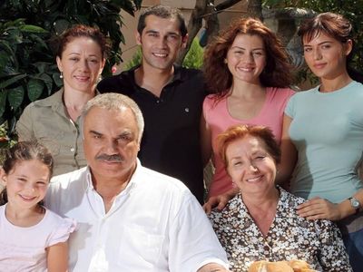 Yaprak Dökümü bugün neden yok, bitti mi? Yaprak Dökümü dizisi artık yayınlanmayacak mı? 26 Ekim 2023 Kanal D yayın akışı