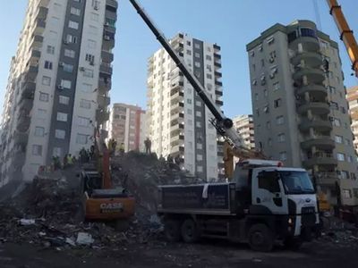 Yaptığı bina 84 kişiye mezar oldu: Müteahhidin yalanını Google Earth yakaladı