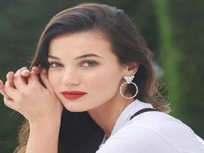 Yargı dizisinin yıldızı Pınar Deniz'in nefes kesici pozları hayran bıraktı! Pınar Deniz'in fotoğrafları kalpleri fethetti