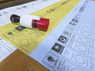 Yargıtay'a Göre Türkiye'de 151 Siyasi Parti Bulunuyor