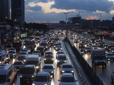 Yarıyıl tatili sona erdi: İstanbul’da ikinci dönem trafiği