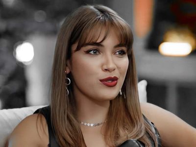 Yasak Elma'nın Kumru'su süper mini şortu ile pozu görenleri şaşırttı! Biran Damla Yılmaz'ın şaşırtan pozu