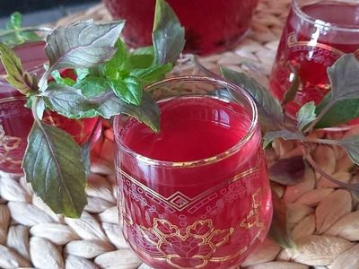 Yaz aylarının vazgeçilmezi reyhan şerbeti tarifi: Mis gibi kokan kuru reyhan şerbeti nasıl yapılır?