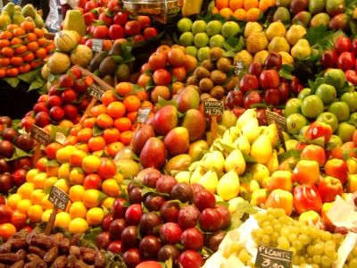 Yaz meyvelerinin fiyatları el yakıyor: Üreticiden sofraya 6 kat artış!