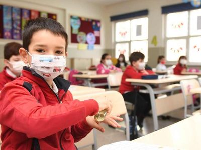 Yaz okulları açılacak mı? Yaz okulları hangi sınıflar için açılacak? Milli Eğitim Bakanlığı açıkladı
