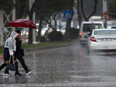 Yaz sıcaklarına kısa bir ara: Meteoroloji’den sağanak yağış uyarısı