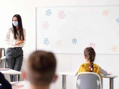 Yaz tatili öğretmen seminerleri uzaktan mı, online mı yapılacak? Öğretmenler çıkacak kararı bekliyor