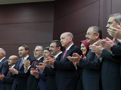 Yeni Kabine dünya basınında: Uluslararası prestijli isimler var