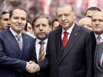 Yeniden Refah Partisi’nde çatlak: Başkan adayı AK Parti lehine yarıştan çekildi