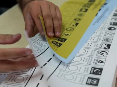 Yerel seçimlerde el değiştiren belediyeler hangileri? 2024 Parti değiştiren iller ve belediyeler