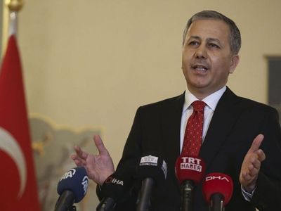 Bakan Yerlikaya dolandırıcılara geçit vermiyor: 10 ilde nefes kesen operasyon