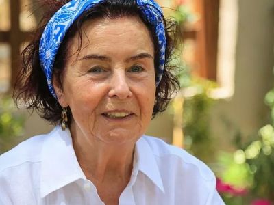 Yeşilçam’ın Dört Yapraklı Yoncası Usta Oyuncu Fatma Girik Tahtını Tuba Büyüküstün'e Bıraktı!