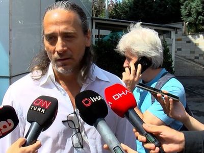 Yeşilçam’ın efsane ismi Cüneyt Arkın’ın cenazesi ailesine teslim edildi: Oğlu Murat Arkın’ın sözleri herkesi duygulandırdı