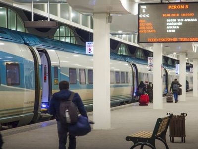 YHT bilet fiyatları zamlandı: Ankara-İstanbul arası ne kadar oldu?