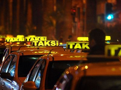 Yılbaşı öncesi taksi tarifesi yeniden masada: Taksicilerden yüzde 30 zam baskısı