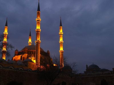 Yılın son kandili ne zaman? 2022 Mevlid Kandili hangi güne idrak ediyor?