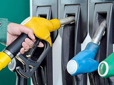 Yine yeniden zam: Akaryakıt fiyatlarına zam geliyor! Benzin ve motorin vatandaşı üzecek