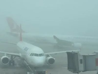 İstanbul'da yoğun sis nedeniyle o uçuşlar iptal edildi