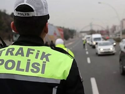 Yola çıkacaklar dikkat: İstanbul’da bazı caddeler trafiğe kapatıldı