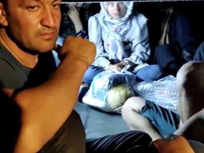 Yolcu Otobüsünün Bagajından 11 Düzensiz Göçmen Yakalandı