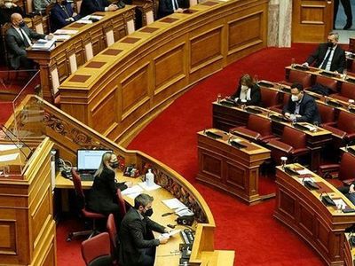Yunan Parlamentosunda Ortalık Karıştı! Vekilden İtiraf: Türkler Daha İyi Olacak