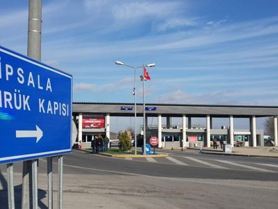 Yunanistan yangını Türkiye’ye dayandı: İpsala sınır kapısı kapatıldı