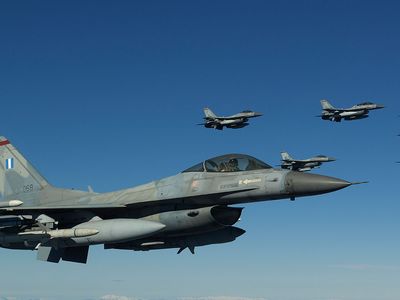 Yunanistan’dan skandal hareket: Türk köylerinde alçak uçuşa başladı