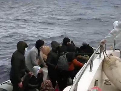 Yunanistan'ın Ölüme Terk Ettiği 30 Sığınmacı Kurtarıldı