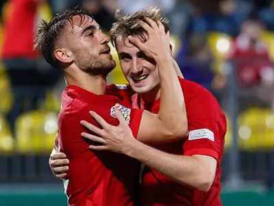 Yunus Akgün Galatasaray'da Kerem Aktürkoğlu ile birlikte oynadıklarında taraftarları heyecanlandırabileceklerini söyledi