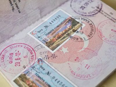 Yurt dışına çıkışlarda harç pulu kalkıyor
