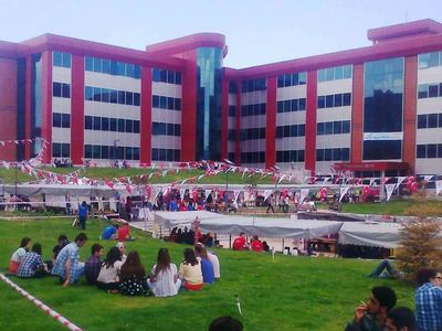 Zaza Dili ve Edebiyatı bölümü nedir, hangi üniversitelerde var? Zaza Dili ve Edebiyatı bölümünde hangi dersler var, bölüm mezunları hangi ünvanı alır? Zaza Dili ve Edebiyatı bölümü hakkında detaylı bilgiler
