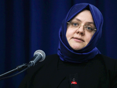 Zehra Zümrüt Selçuk Kimdir?